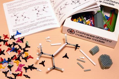 Molecular model kit